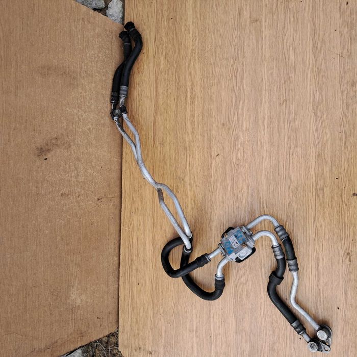 Rurki przewody węże wody oleju BMW F10 535i