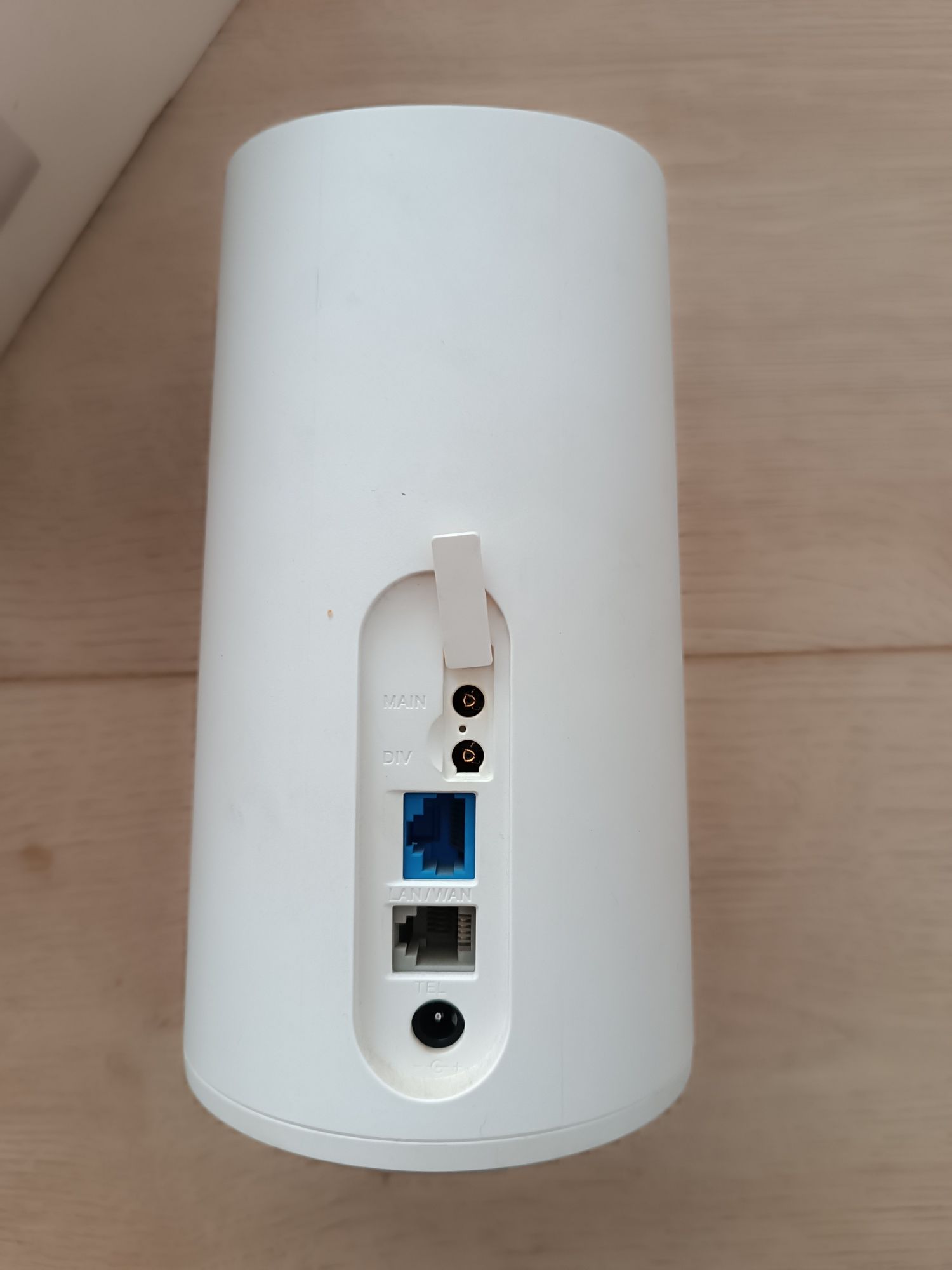 Huawei 4GRouter B528