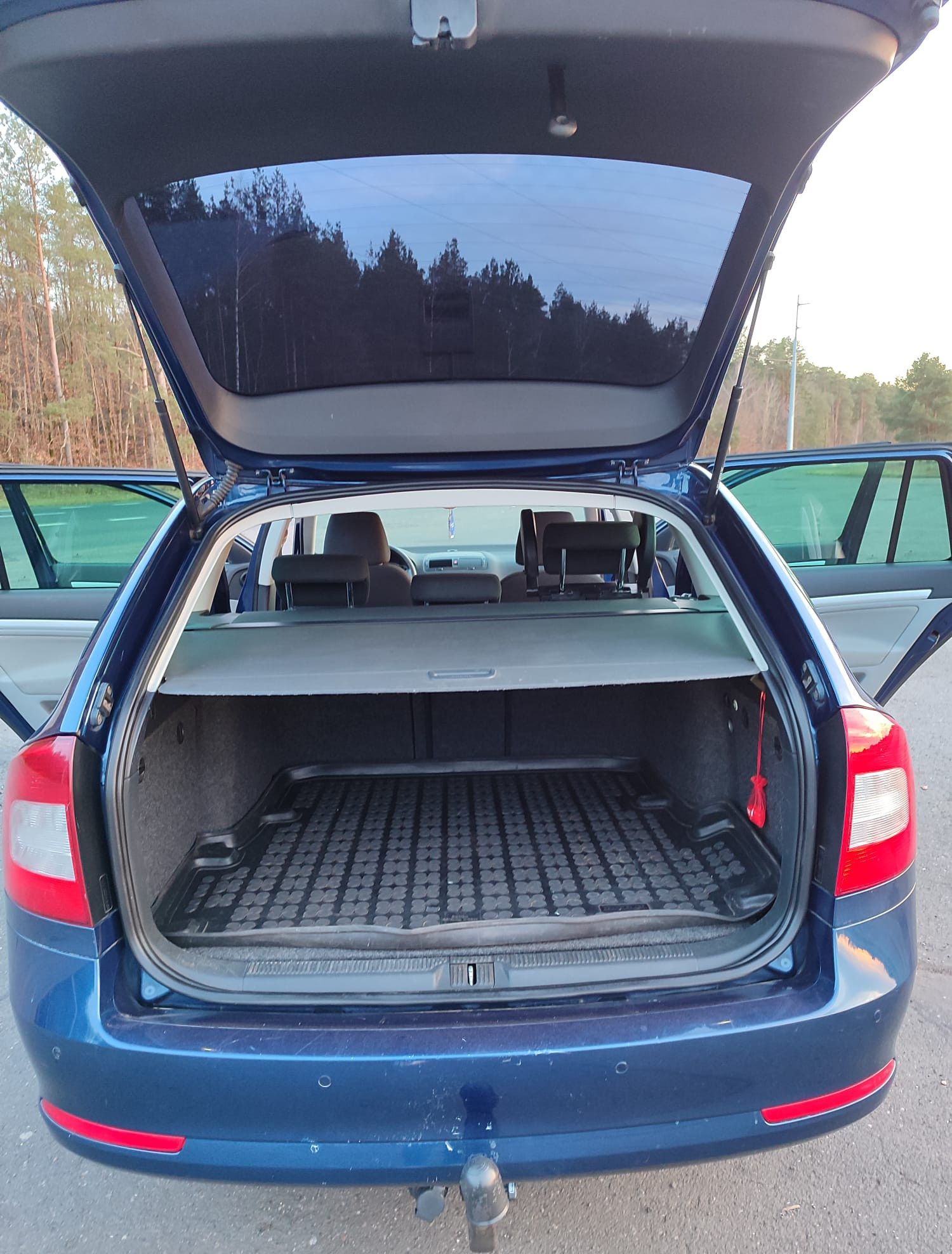 Skoda Octavia II FL kombi, 2011, 1,6 TDi CR, 105KM, hak