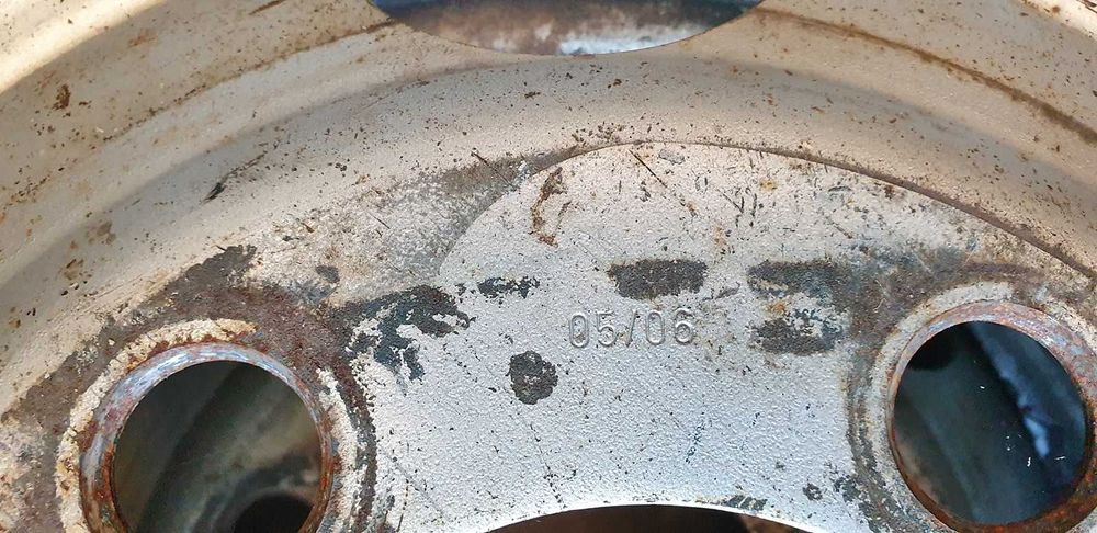 Felga Felgi Canter Fuso 5s13 3c13  5 lub 6 Śrub