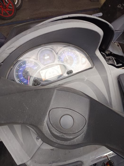 Vendo sym 125  GTS 125 evo