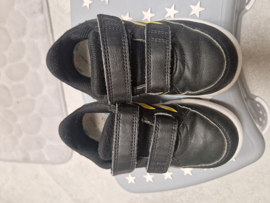 Adidasy chłopięce 27