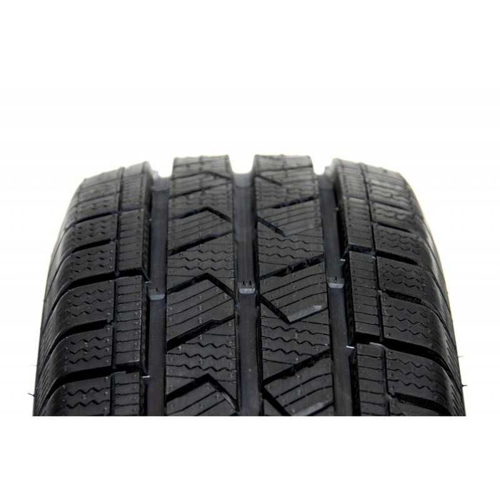 Opony zimowe dostawcze LAUFENN I FIT VAN LY31 205/65R16C 107/105T 25r.