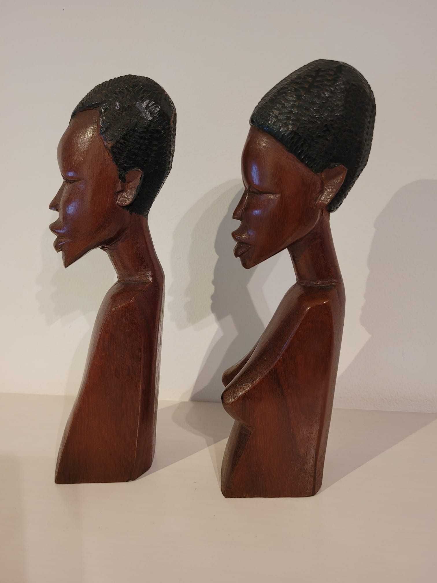 Esculturas Africanas em Madeira – Casal Angola (anos 60)