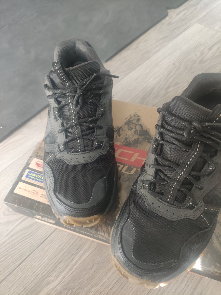 Buty skechers art fit trail air zimowe