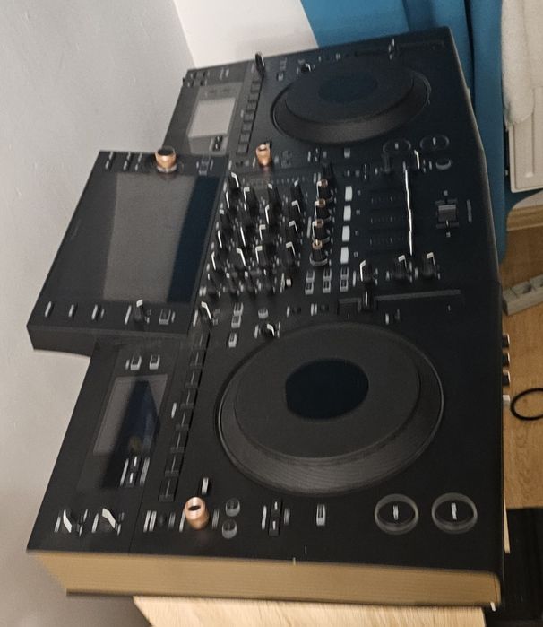 Pioneer DJ Opus Quad konsola