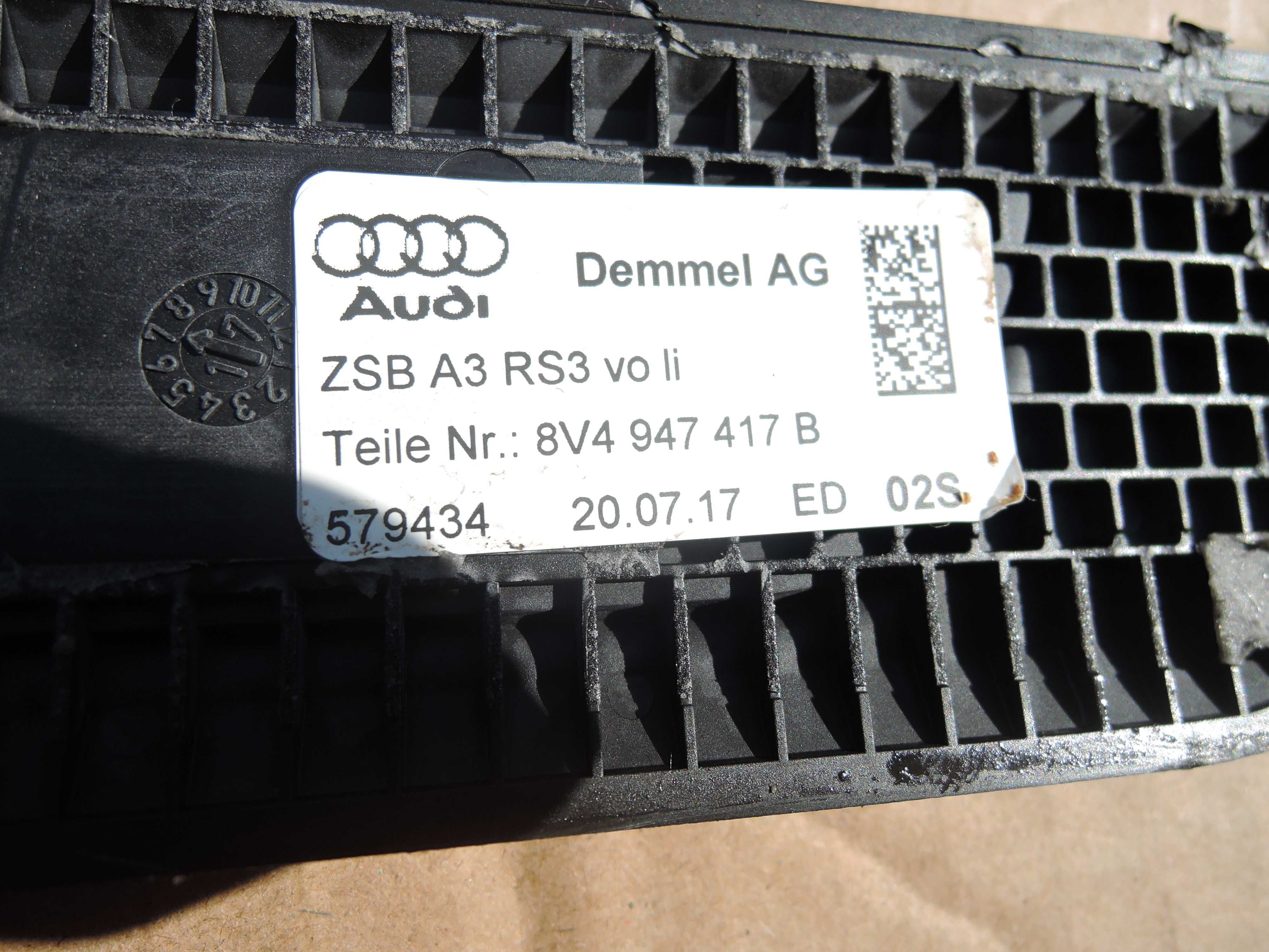 Listwa Nakładka Progowa  LED AUDI  RS3 A3 8V LIFT sportback