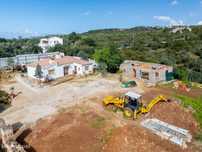 Terreno com 1395m² com Projeto de Moradia Térrea Iniciado em Loulé – G