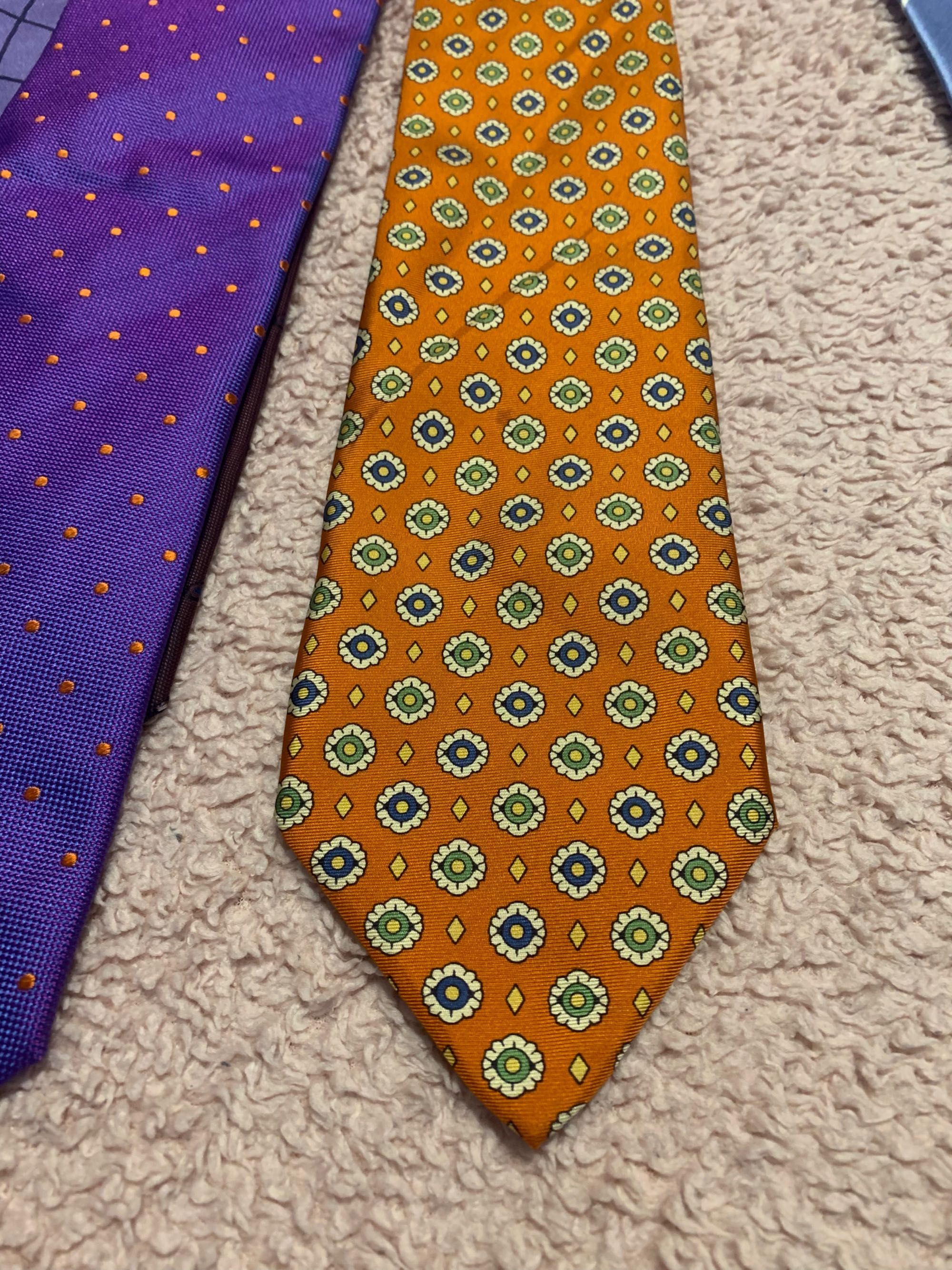 Jedwabny krawat, elegancki
