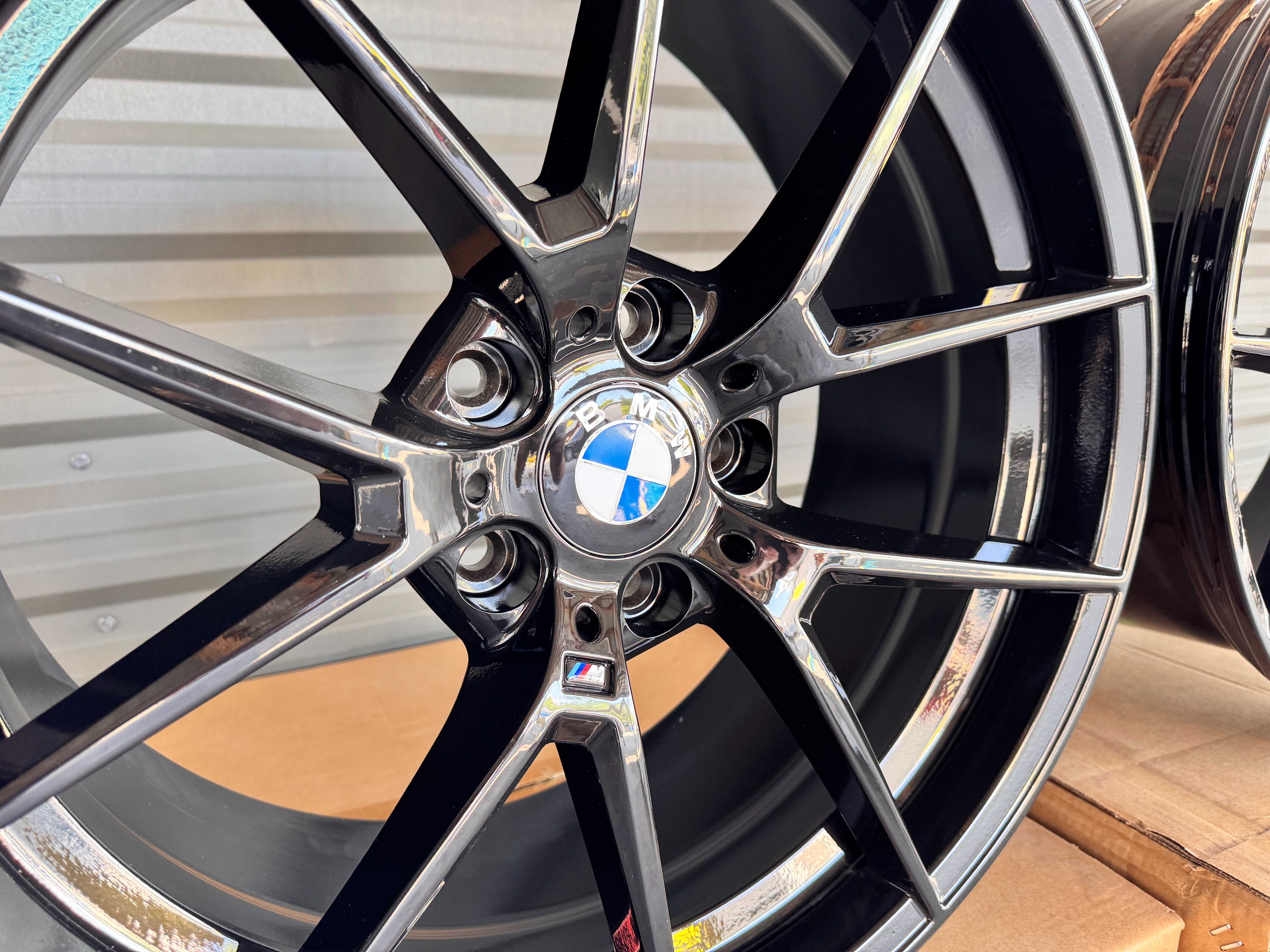 Одно та Різноширокі Чорні R19 5x120 BMW F10 F11 F01 F30 F32 F13 E60