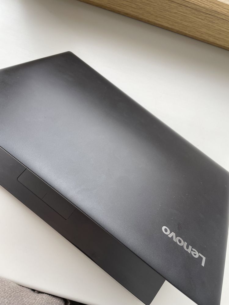 Продається ноутбук Lenovo IdeaPad 320-15AST