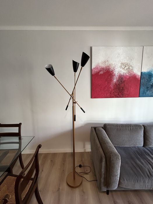 Candeeiro de pé Area Store