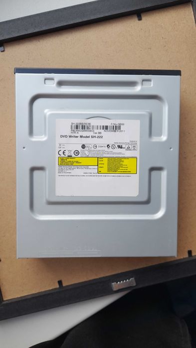 DVD-RW пишущие SATA