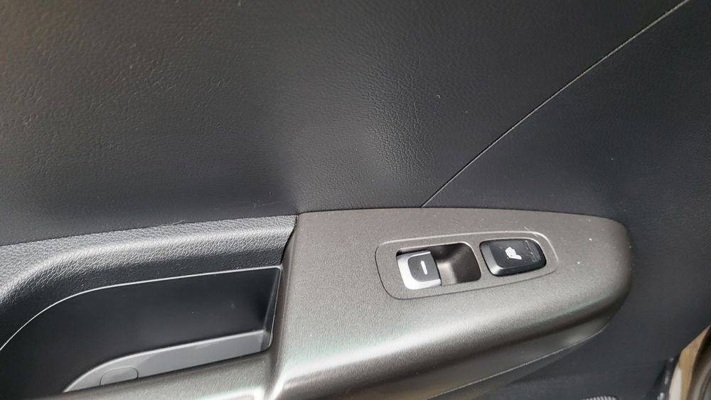 Продам офіційний KIA SPORTAGE