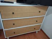 Cómoda com 3gavetas