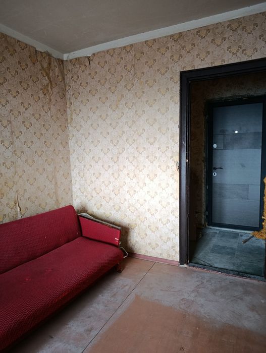 Продам 2 кімнат. квартиру на Л/Б, 8/10 поверх