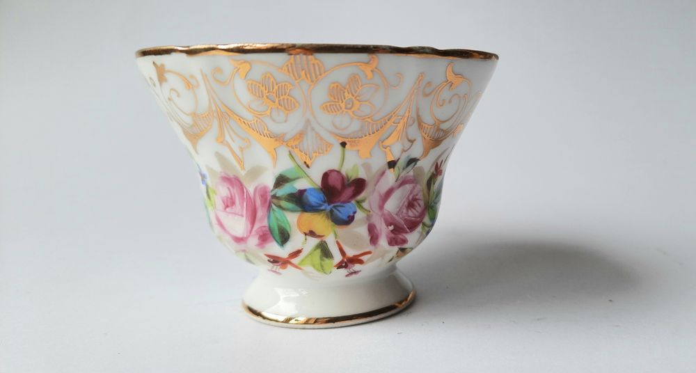 Samotna porcelanowa filiżanka  - C.T. - Stary Śląsk- XIX w. - antyk