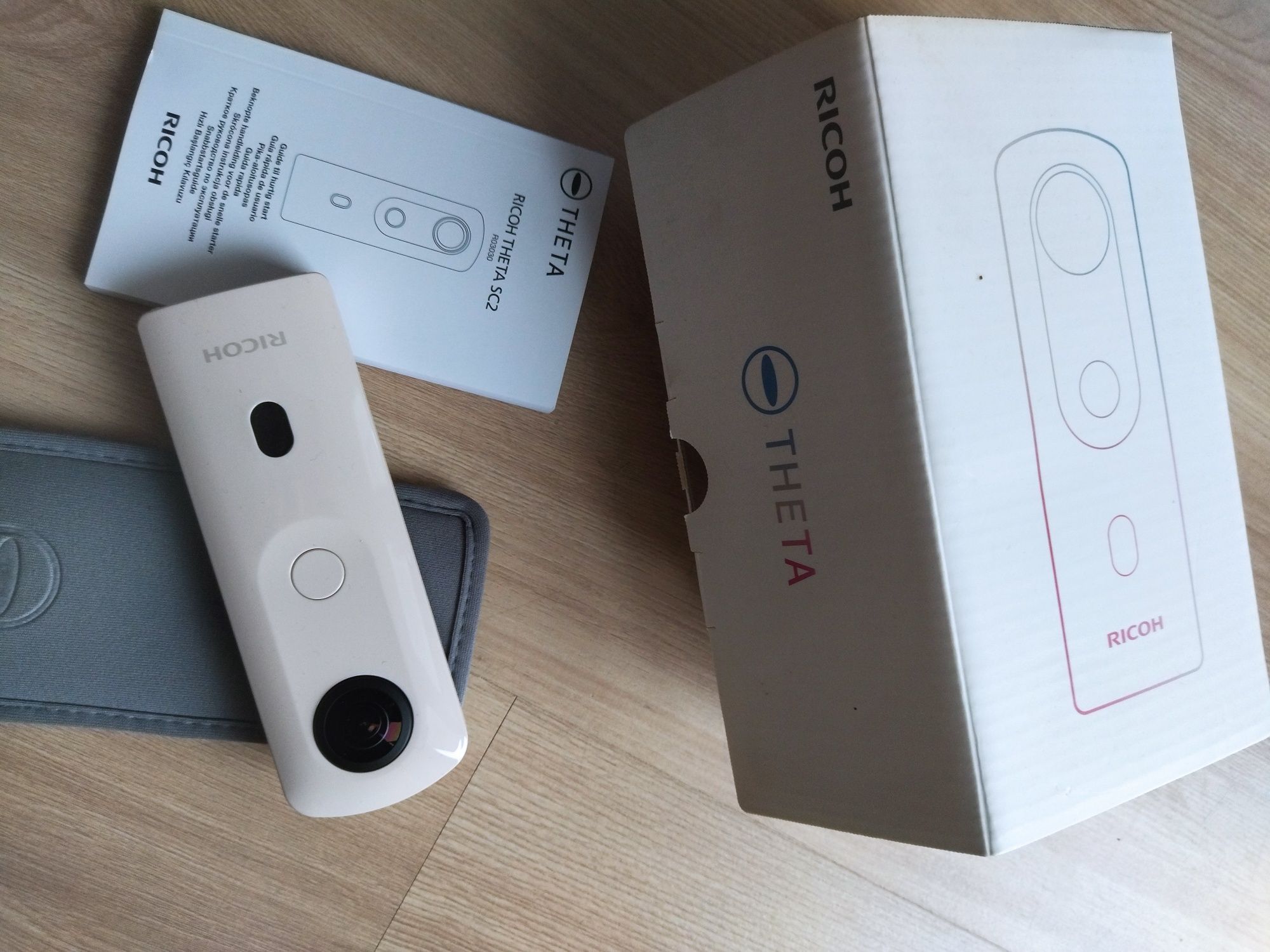 Kamera sportowa 360 stopni Ricoh Theta SC2 biała stan idealny