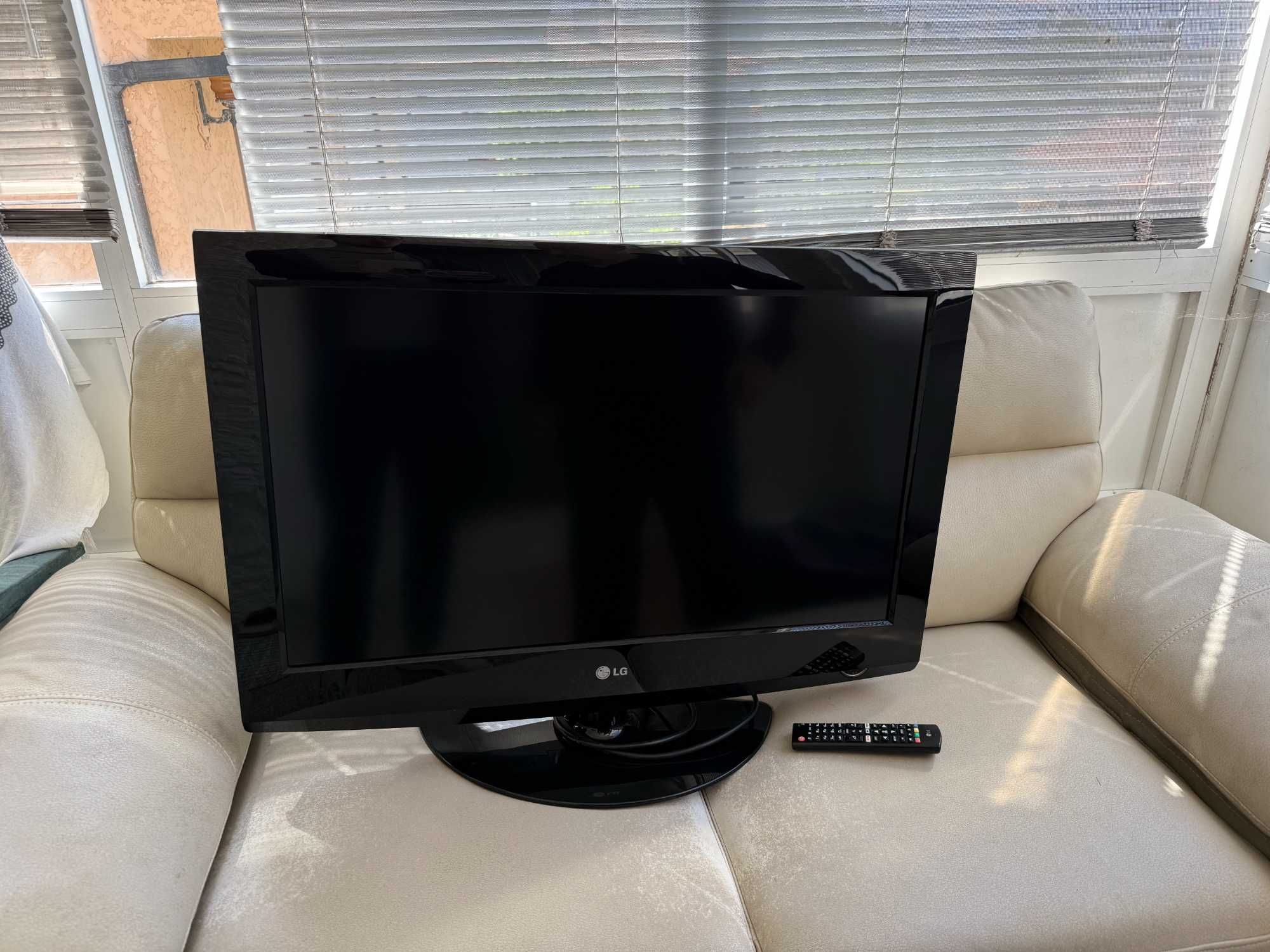 TV LG Preta em otimo estado