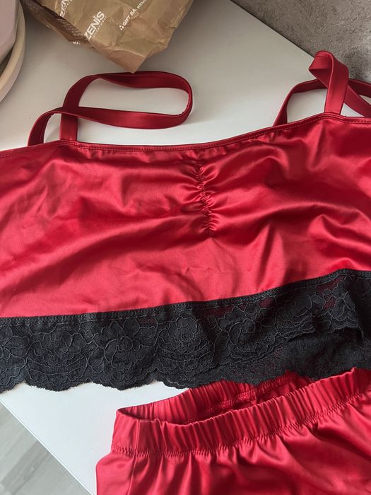 Топ и шортики tezenis