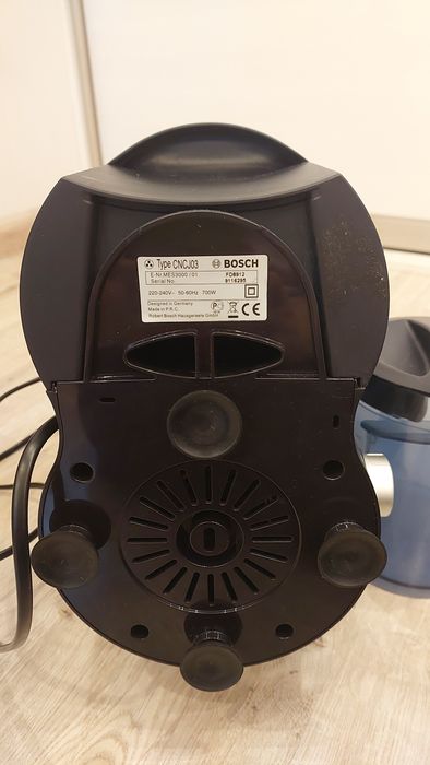 Соковитискач центробіжний Bosch MES3000