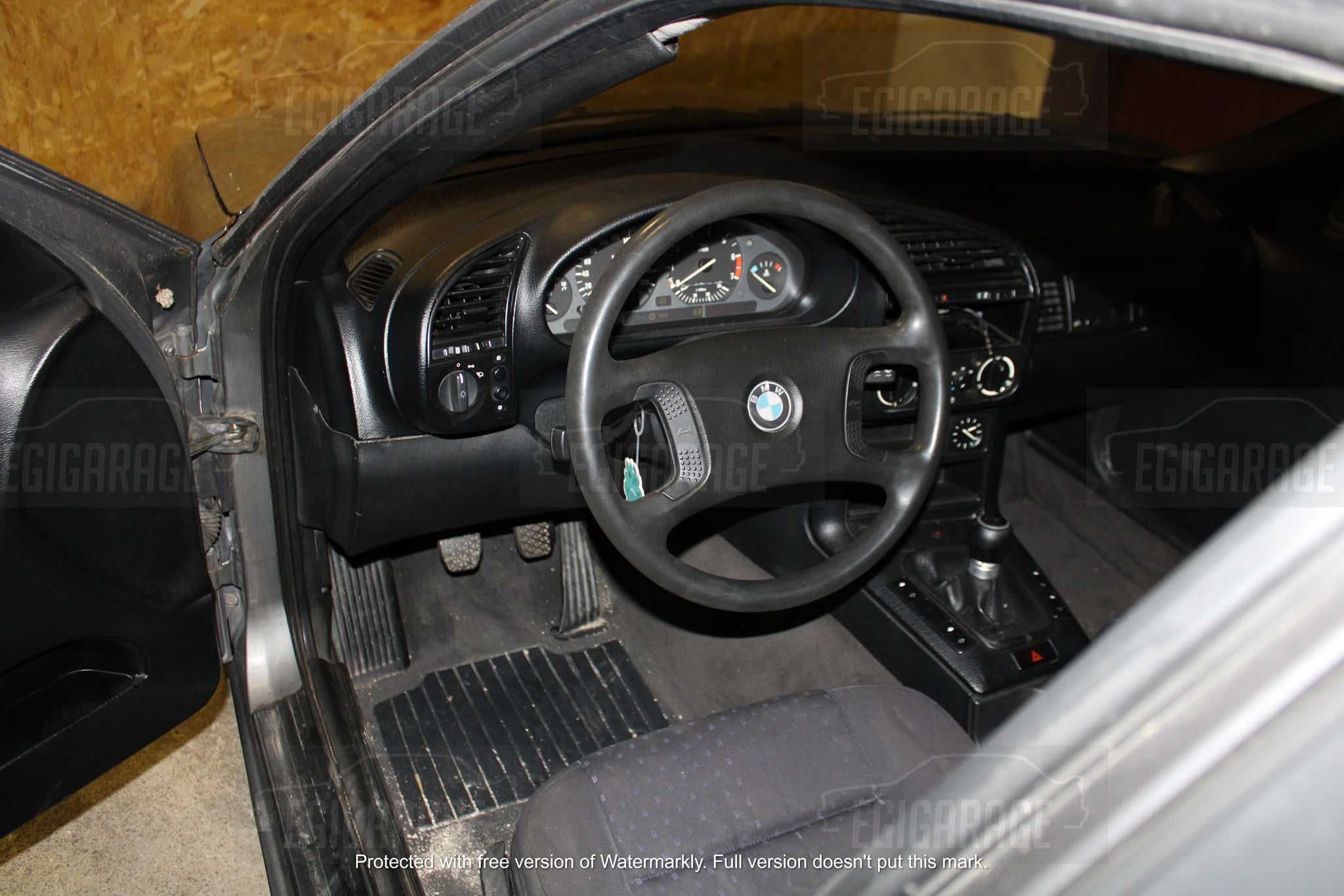 BMW E36, 318i _ Para Peças