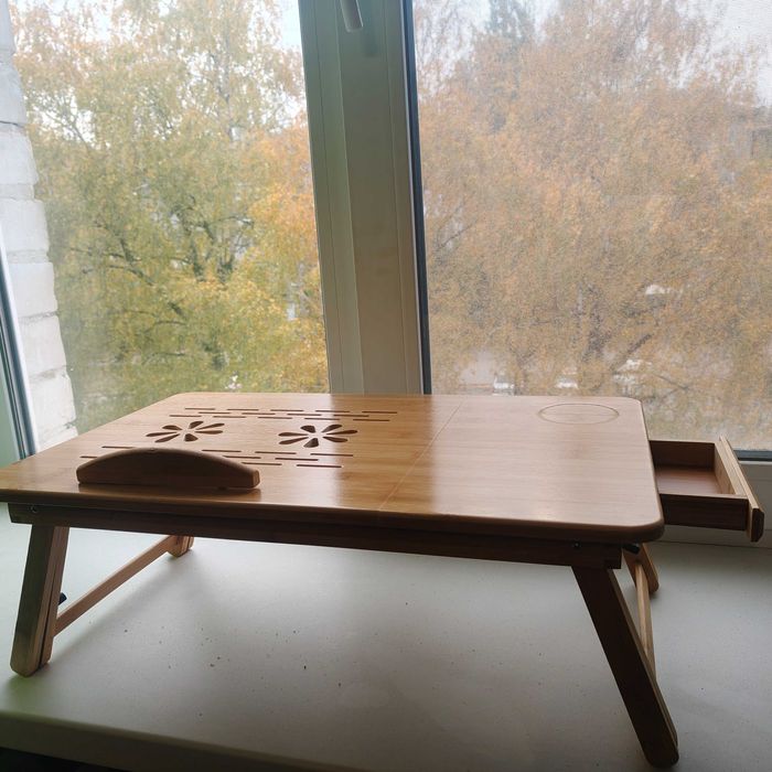 Стол для ноутбука