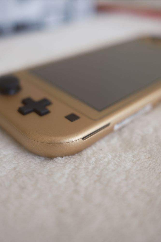 Nintendo Switch Lite Hyrule Edition NOVA com acessorios