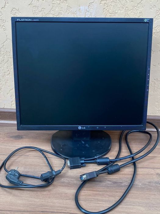 Монітор LG flatron 19