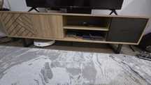 Móvel de Sala para TV - Design Escandinavo (Madeira e Preto)