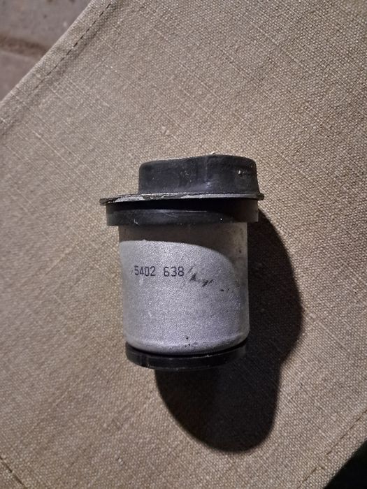 Саленблок задрей балки  опель астра класік в наявності 1шт залишки