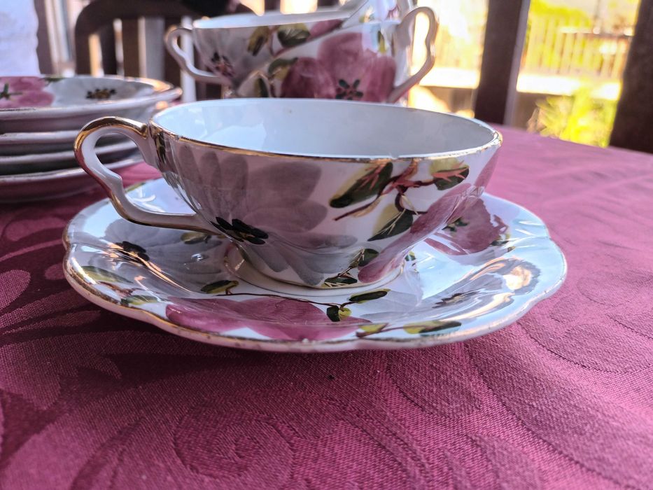 Conjunto de loiças de chá antigas