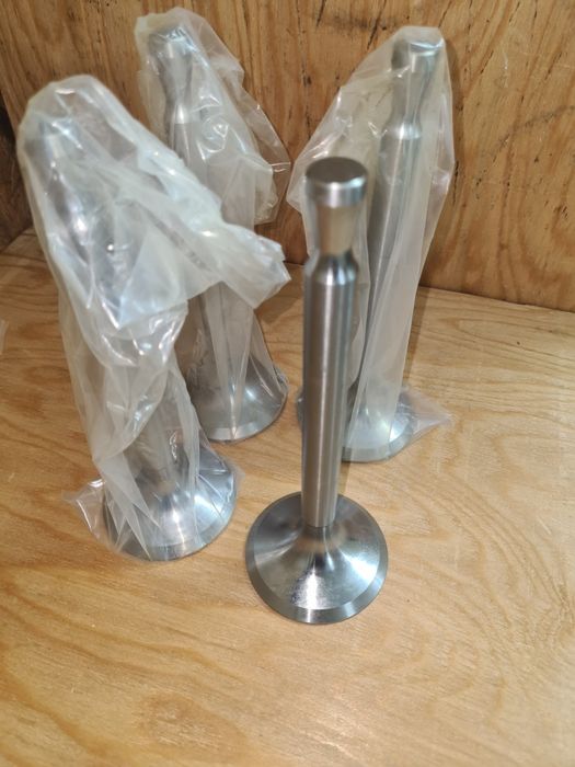 Судовой двигатель 6ч18/22