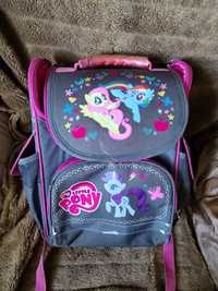 Дитячий рюкзак для дівчинки