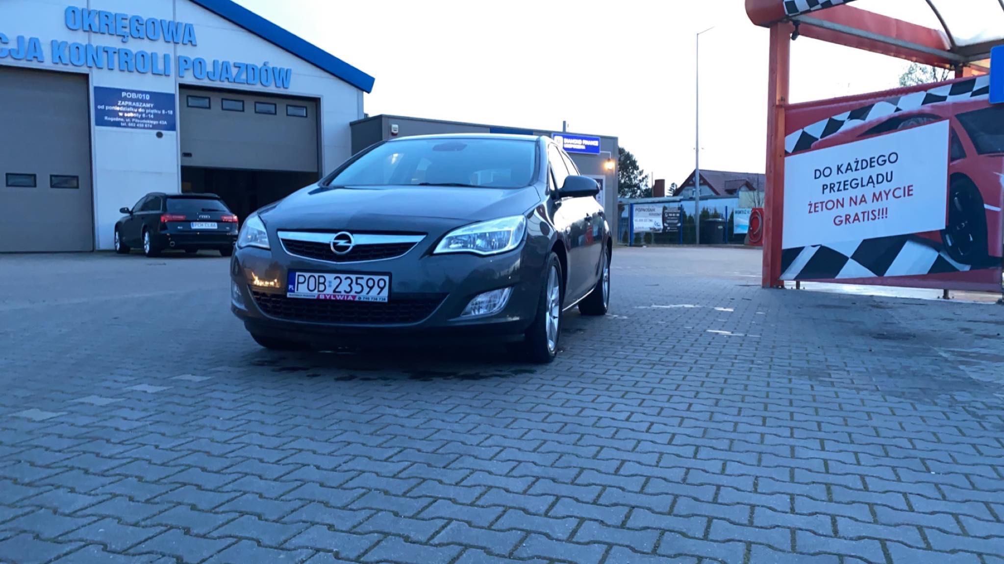 Opel Astra 1.7 CDTI 2011