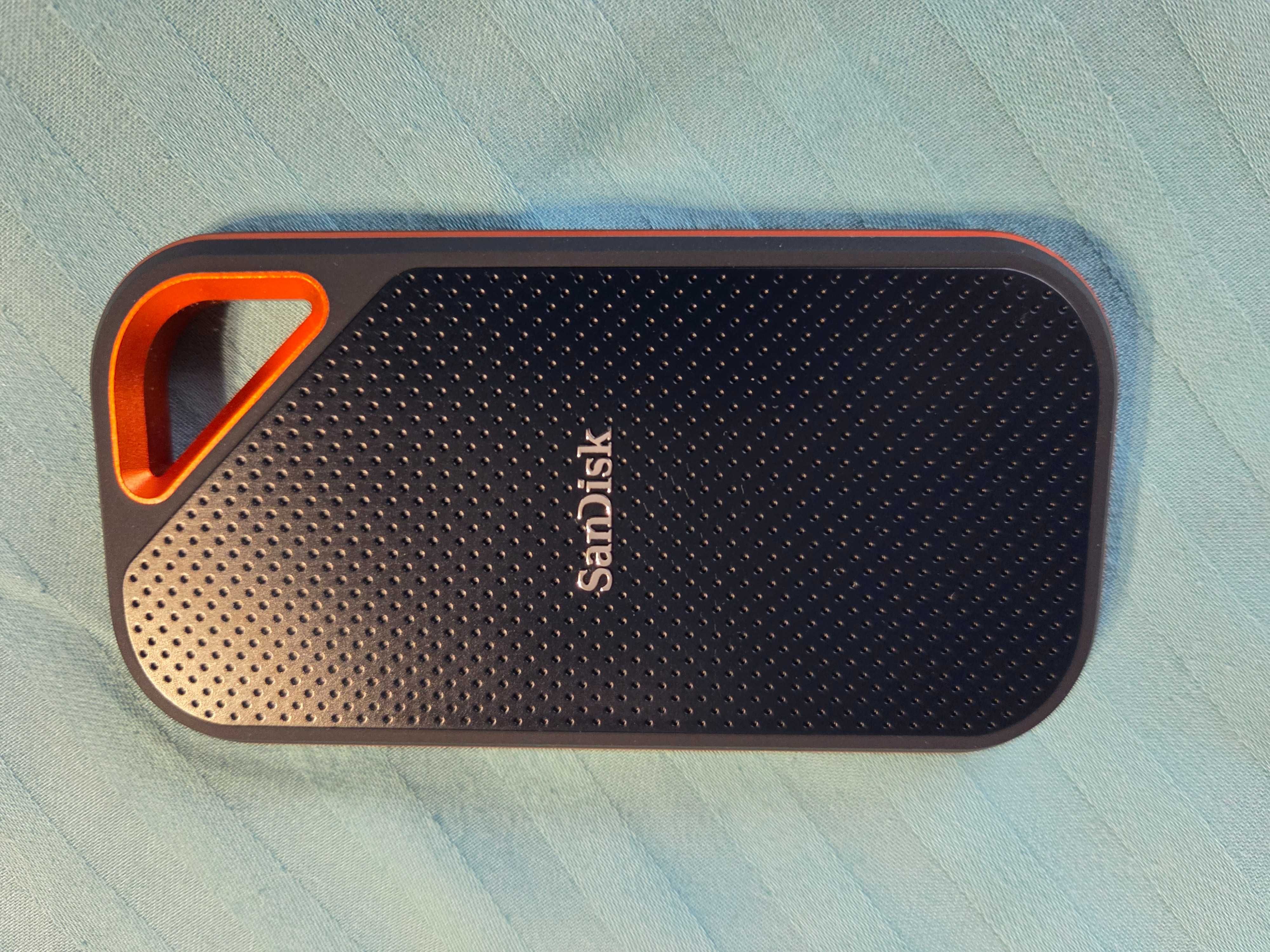 SSD накопитель SanDisk Extreme PRO Portable V2 1TB (SDSSDE81-1T00-G25)