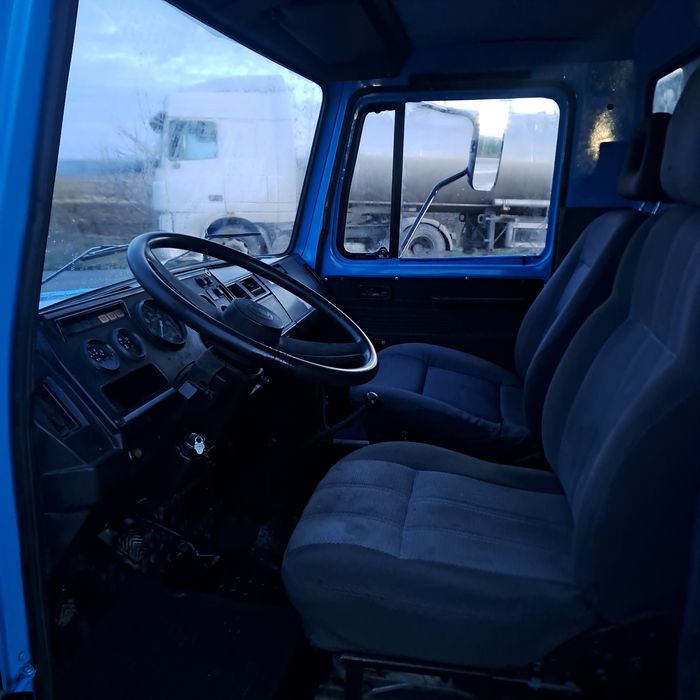 Газ 3307 після реставрації.