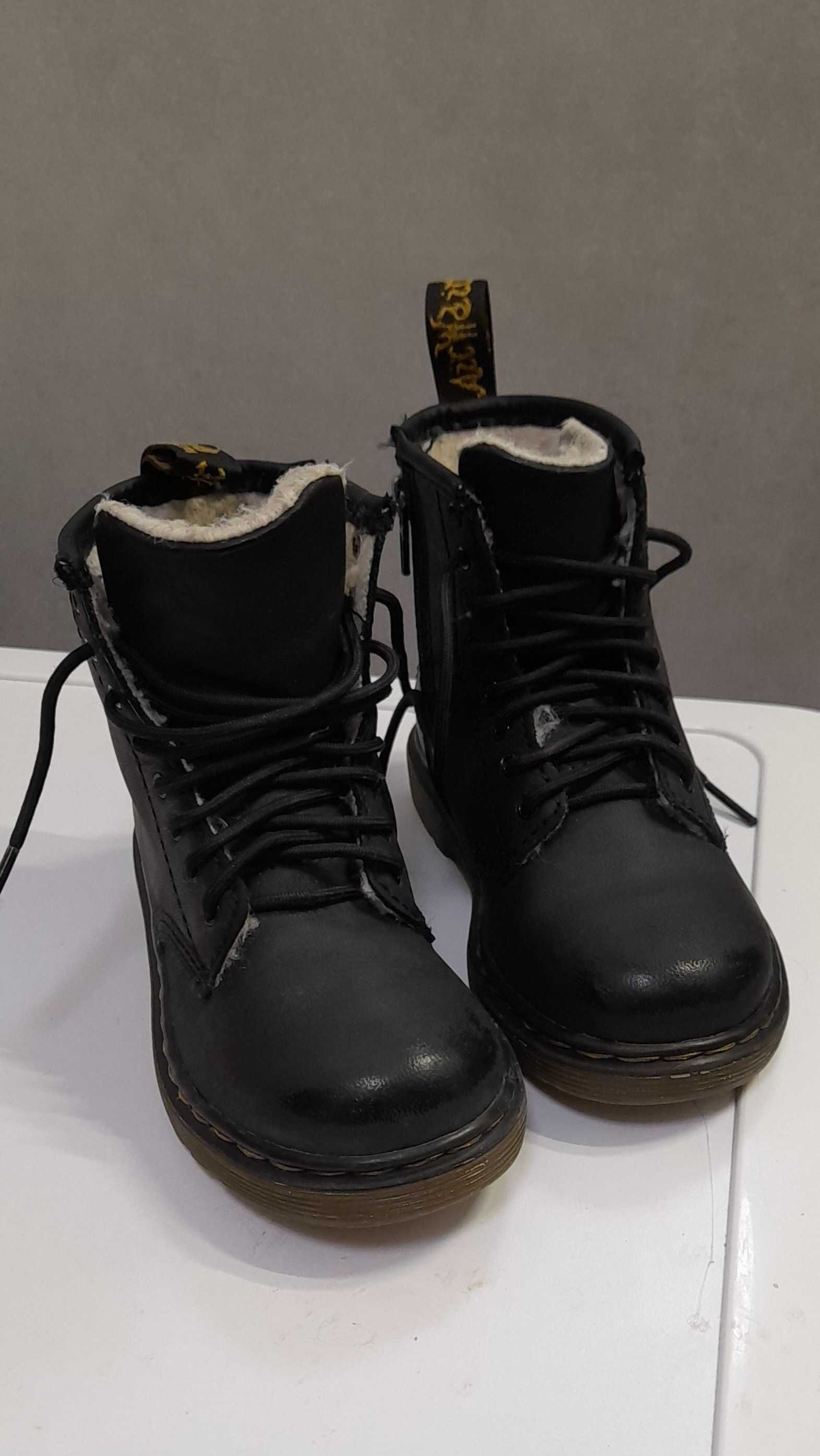 Buty. Dr.Martens 1460. 26.