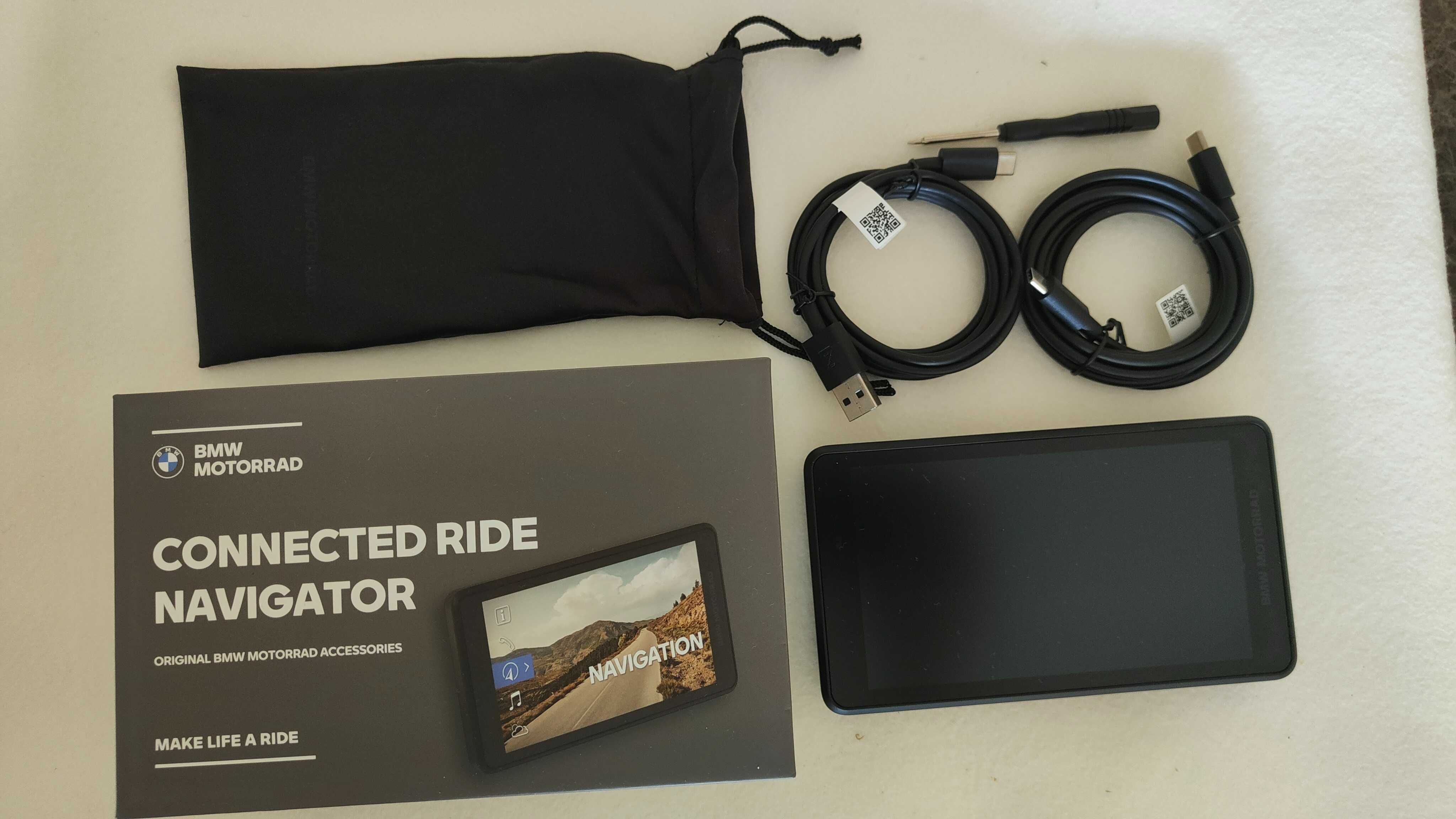 Vendo GPS BMW Connected Ride Navigator 7, c/ acessórios nas imagens.
