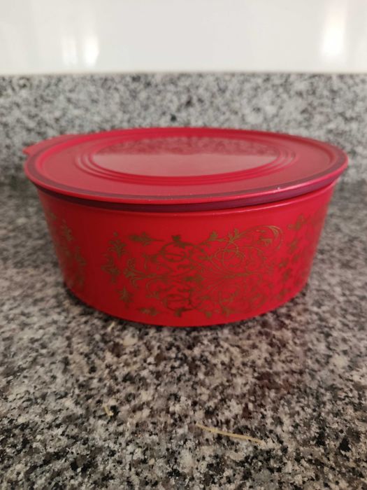 Tupperware  como novo
