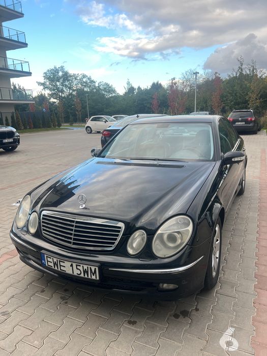 Mercedes-Benz W211 AVANGARD