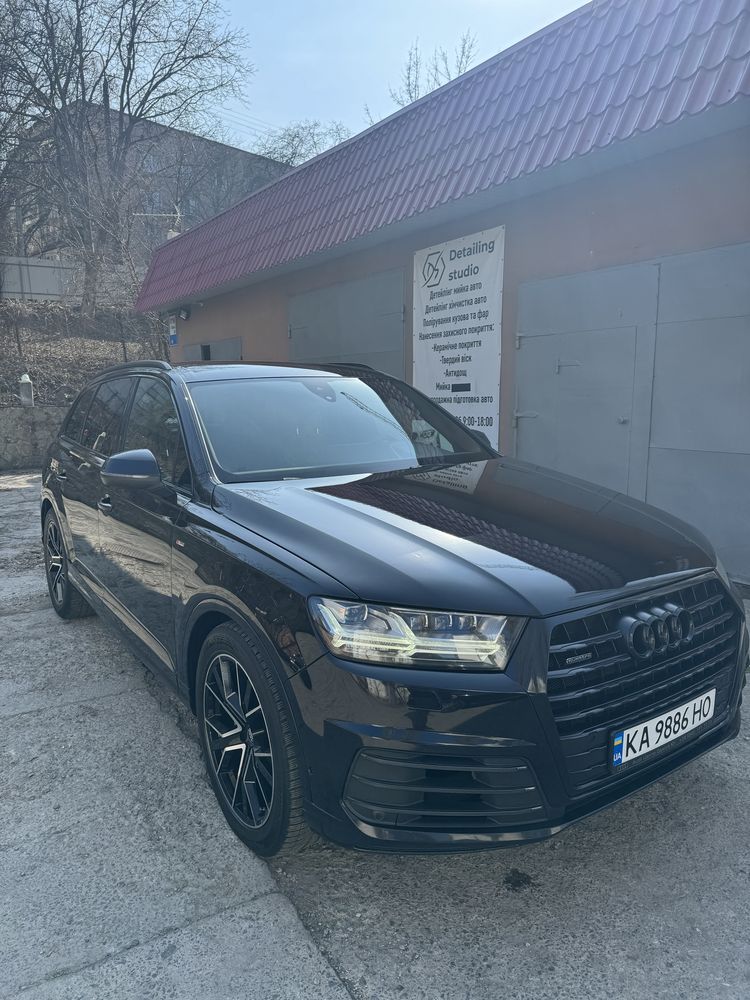 Audi q7 2018 200kw 3.0