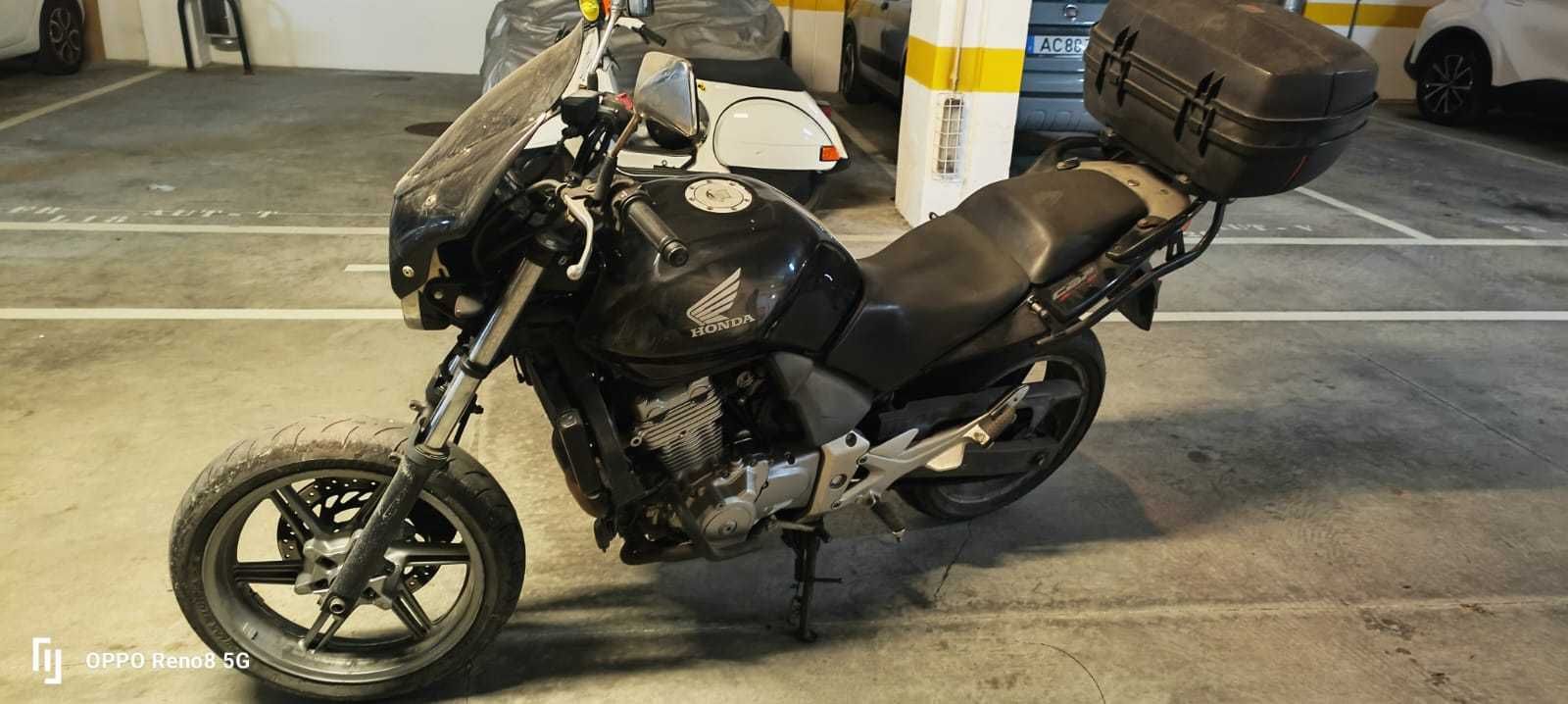 Vendo mota Honda CBF 500 para peças