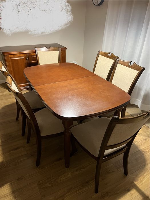 Stół rozkładany + 8 krzeseł 90x150/200cm