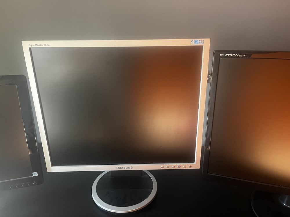 Monitory komputerowe