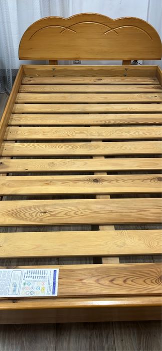 Łóżko drewniane. 120cm x 200cm