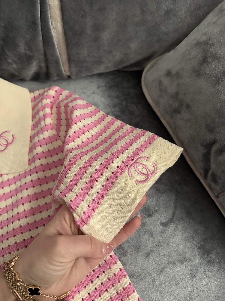 Розовая белая полоска футболка поло chanel