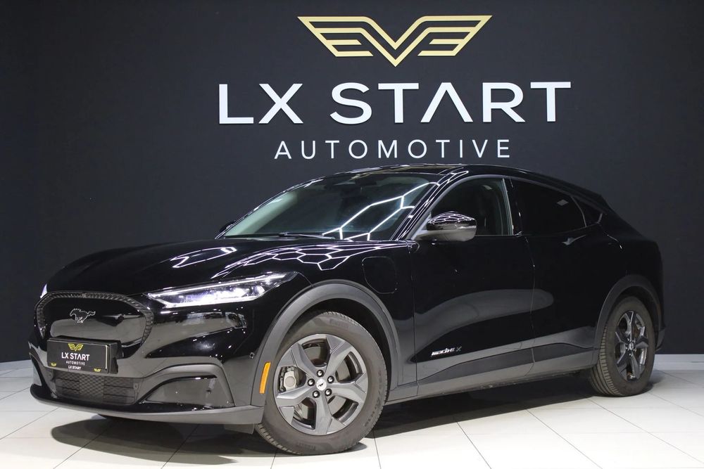 Ford Mustang Mach-E Alargada