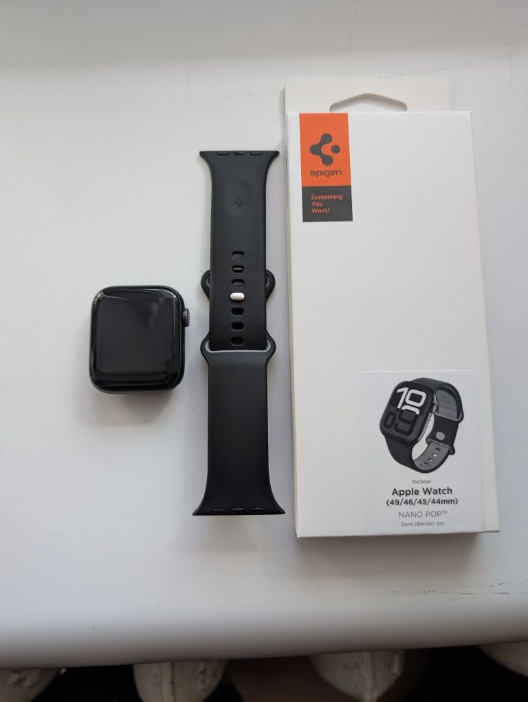 Apple Watch Series 6 (GPS, 44mm) Space Grey Aluminium Case