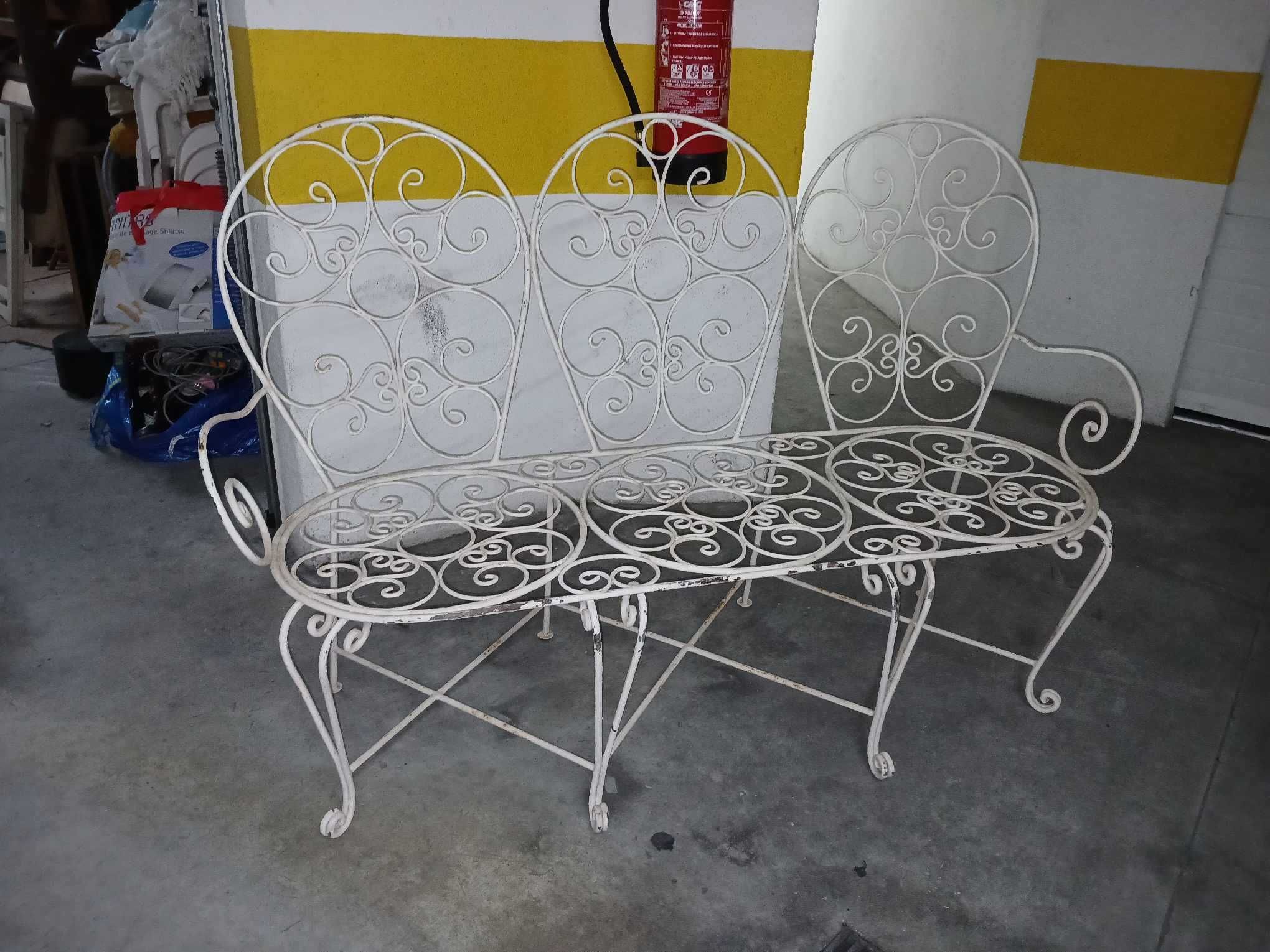 Descida de preço Conjunto em ferro  vintage de jardim em ferro forjado